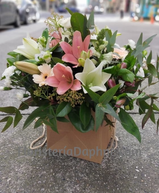 Caja Dulce | Cesta de Flores para Enviar | Floristería Daphne